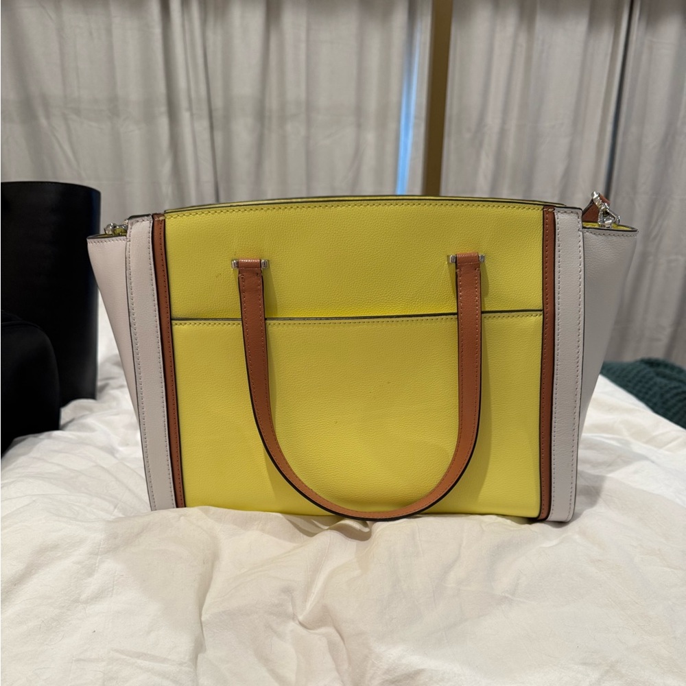 Kate Spade Large Leather Tote- Convertible to Crossbody - Picture 2 of 5